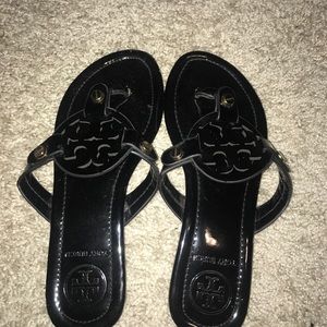 TORY BURCH SLIDES 🖤🖤🖤